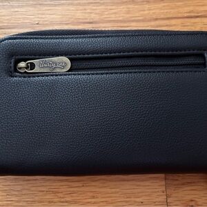 NWT - Thirty-One Slim Wallet Black Smooth Pebble